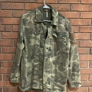 Free People military embellished beaded camouflage shirt jacket shacket small
